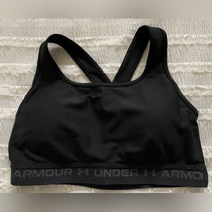Under armor Cross Back Bra Size Large (good support + condition)